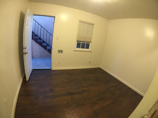 Foto del edificio - 7404 S Western Ave