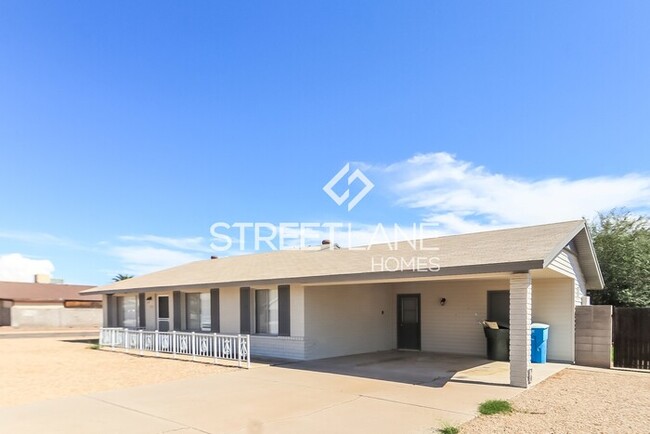 Foto del edificio - Spacious 3 Bedroom in Phoenix