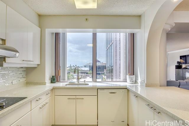 Building Photo - 425 South St