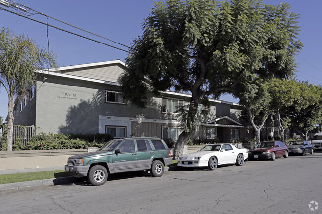 Building Photo - Evergreen Apartments