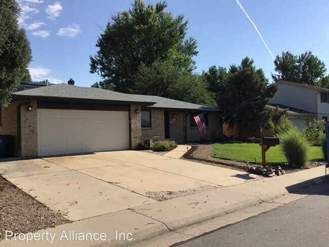 Building Photo - 3 br, 2.5 bath House - 8963 W. La Salle Av...