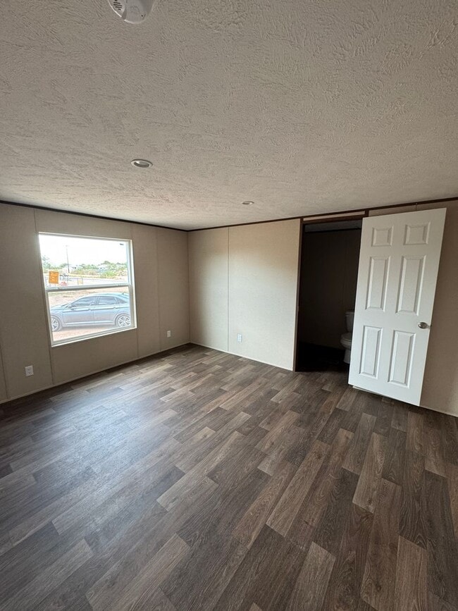 Building Photo - Bright & Carpet-Free 3BR/2BA Tucson Rental Home with Spacious Kitchen