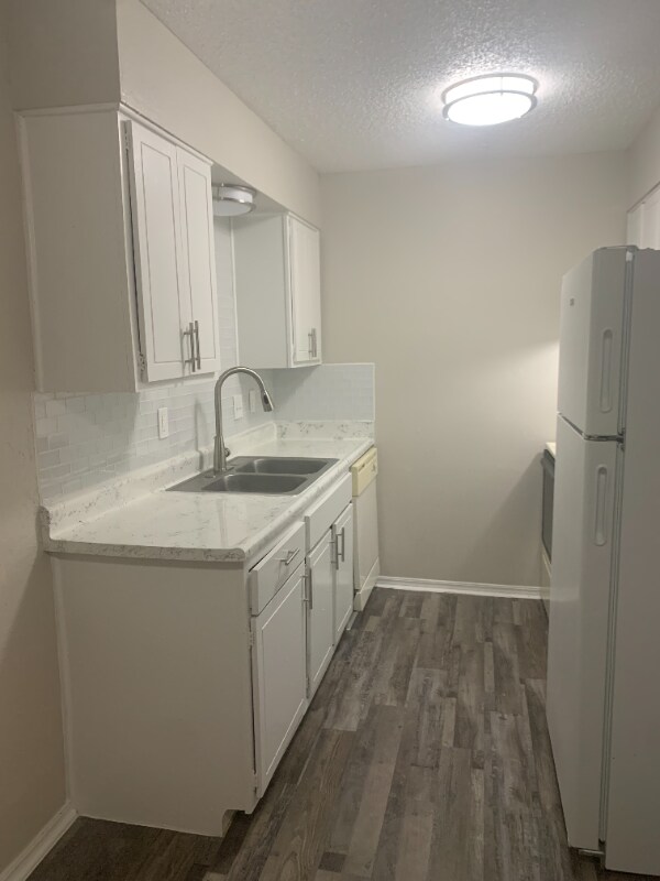 Foto principal - 6810 NW 16th St