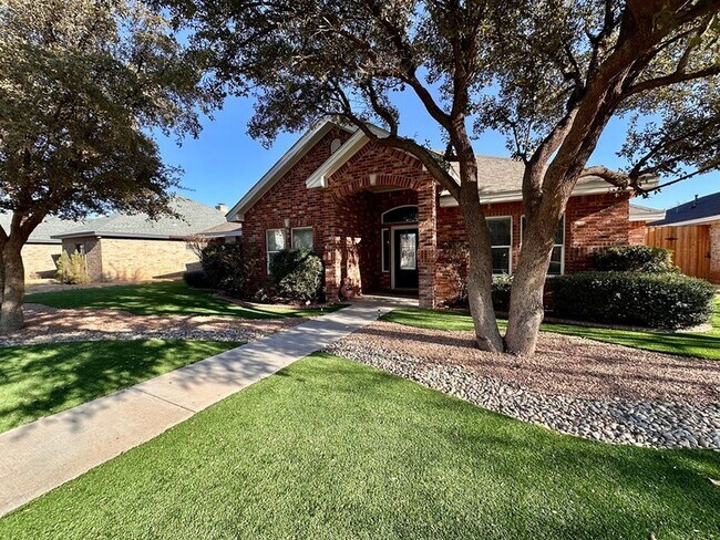 Foto del edificio - 5205 Greathouse Ave