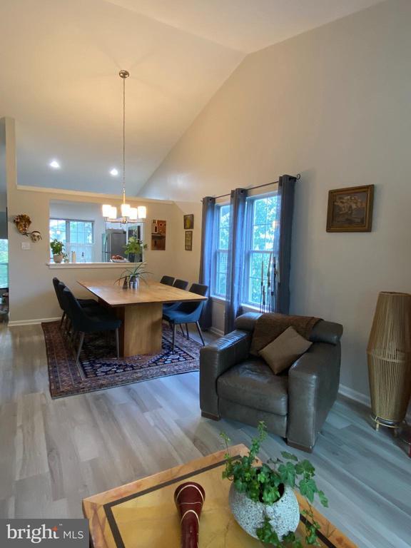 Building Photo - 2970 Yarling Ct