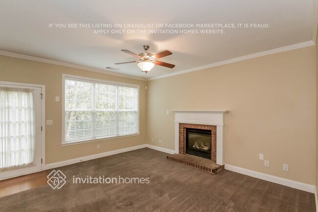 Foto del edificio - 920 Lakeside Ct