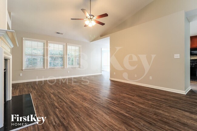 Foto del edificio - 5163 Centennial Creek View NW