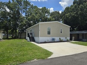 Building Photo - 1400 Banana Rd