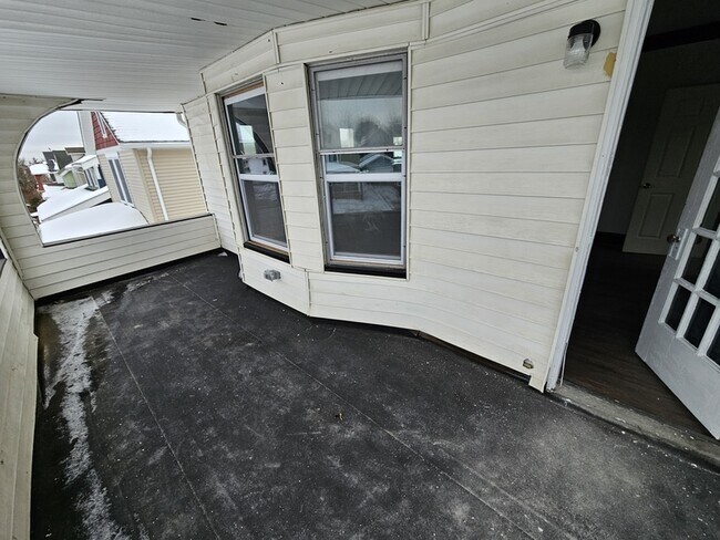 Foto del edificio - 3378 E 134th St