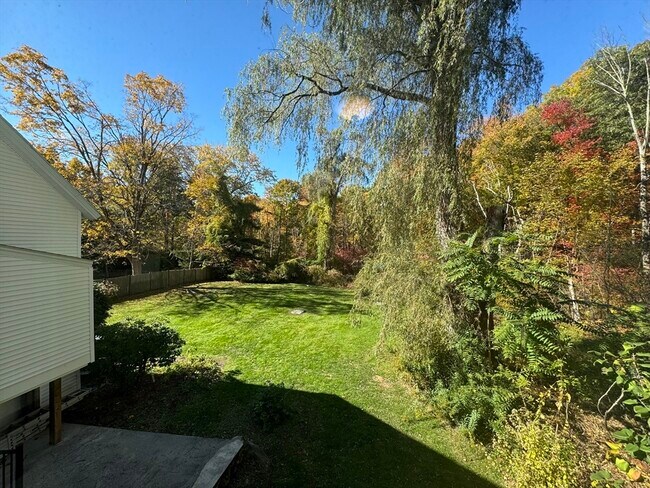Foto del edificio - 85 Acton Rd