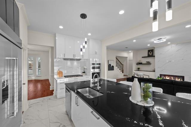 Foto del edificio - 531 E Hickory Ridge Cir
