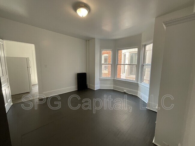 Foto del edificio - 1042 W Market St