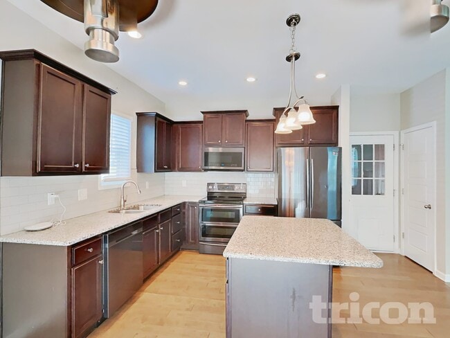 Foto del edificio - 81 W Lumber Ct