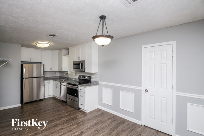 Building Photo - 304 Thomas Dorsey Dr