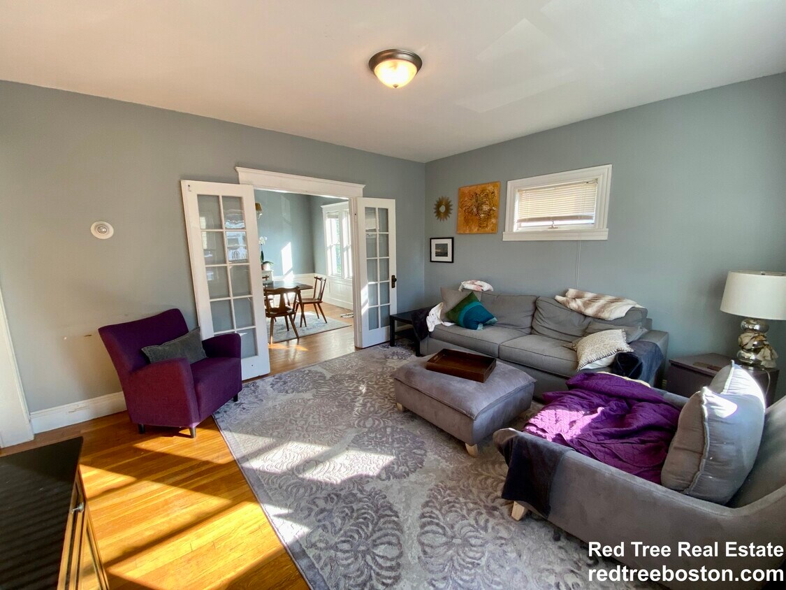 12 Peters St Unit 3, Boston, MA 02127 Condo for Rent in Boston, MA