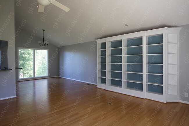 Foto del edificio - 2 bed / 2 bath home - All Utilities Included