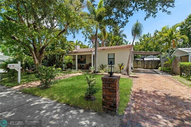 Foto del edificio - 900 SW 9th Terrace