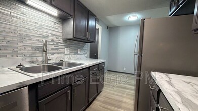 Building Photo - 4520 Calvert St
