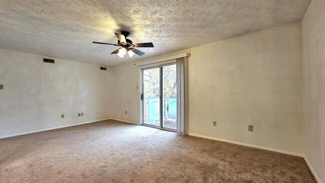 Foto del edificio - 4420 Groombridge Way #K