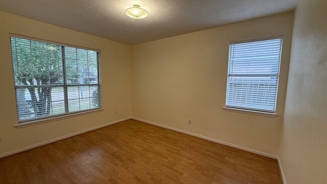 Foto del edificio - 1822 American Elm Ct