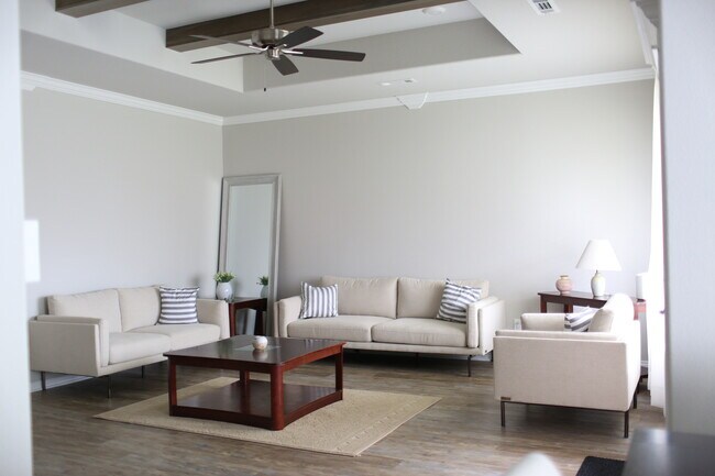 Foto del edificio - 5901 SW Macasin Ave