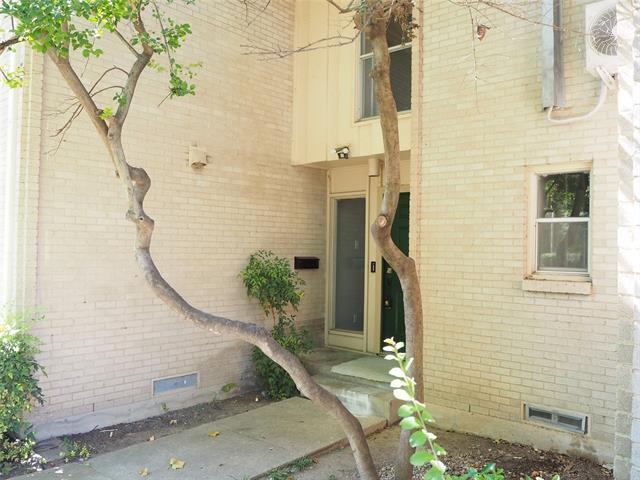 Building Photo - 962 S Weatherred Dr