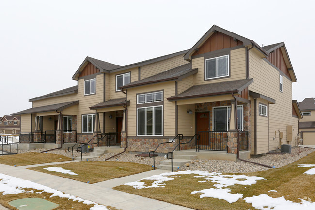 Foto del edificio - Rigden Farm Townhomes