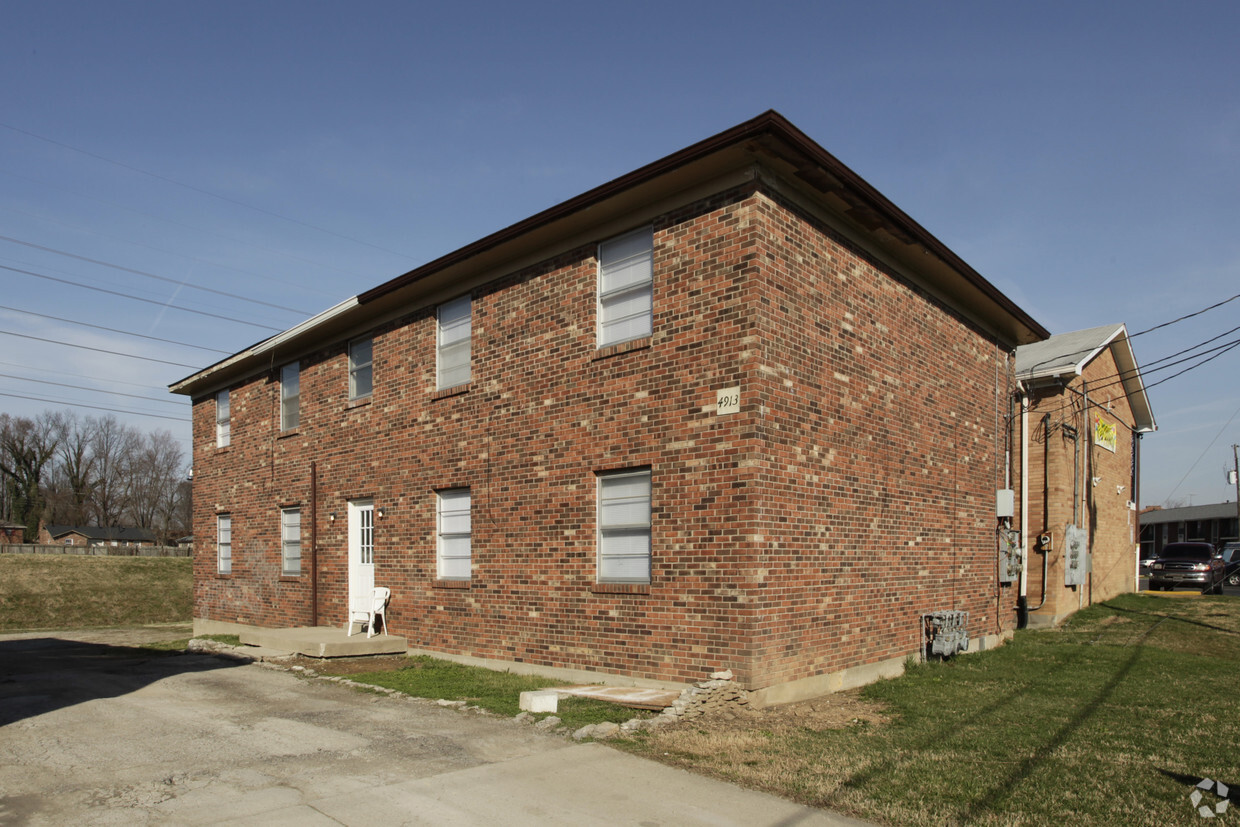 Primary Photo - Saddlebrook Ln Apartments