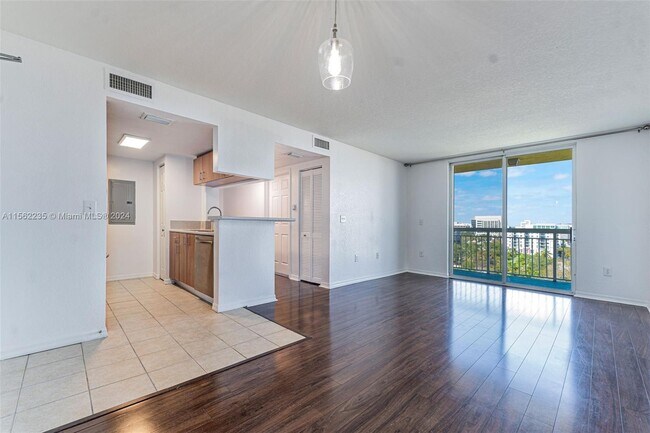 Foto del edificio - 816 NW 11th St