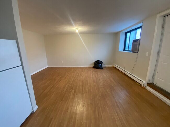 Foto del edificio - 625 Somerville Ave