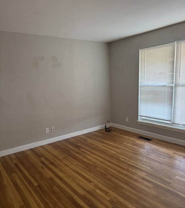 Foto del edificio - Welcome Home to Desirable Fenton!