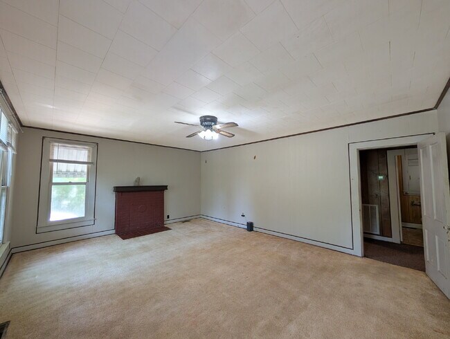Foto del edificio - Welcome home to 315 Etheridge!