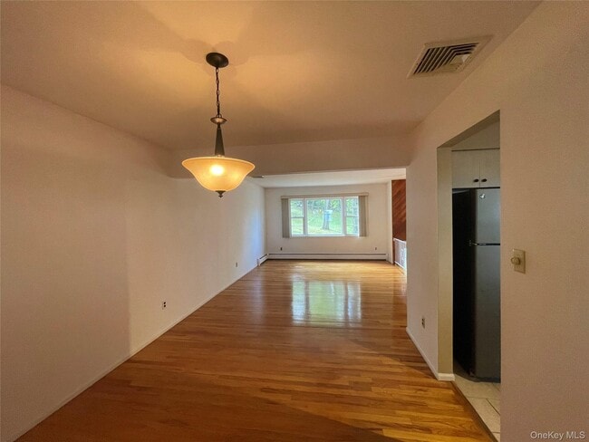 Building Photo - 17 Woodrum Dr