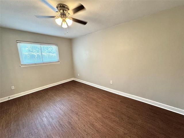 Foto del edificio - 4023 N Hall St