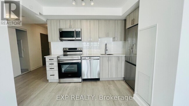 Photo du bâtiment - 1010 Sandy Beach Rd