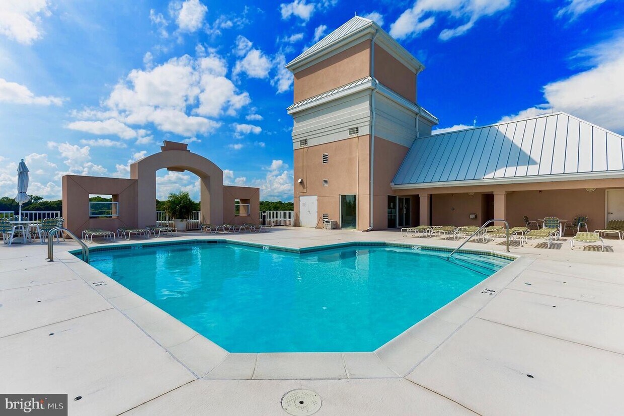 8501 Bayside Rd Unit 508, Chesapeake Beach, MD 20732 Room for Rent in