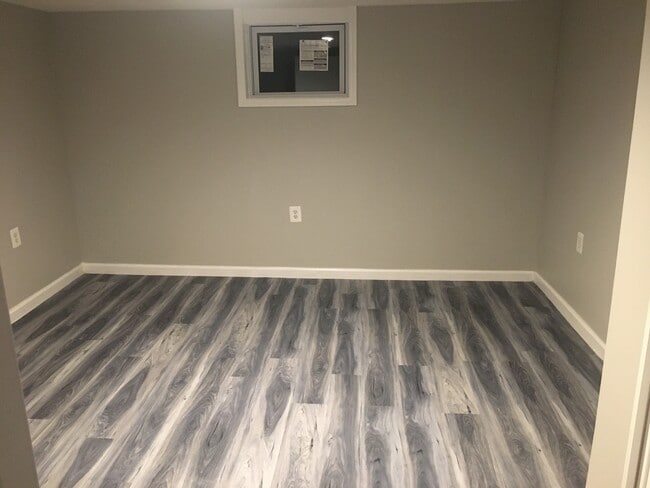 Building Photo - 60 Summit Ave