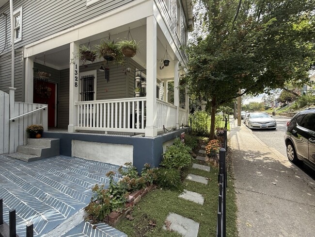 Foto del edificio - 1328 Morris Rd SE