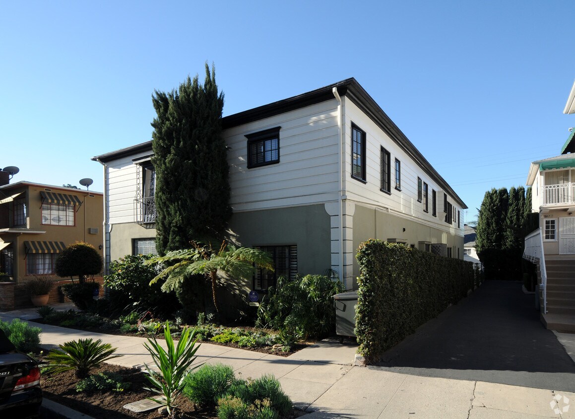 Building Photo - 1937 Palmerston Pl
