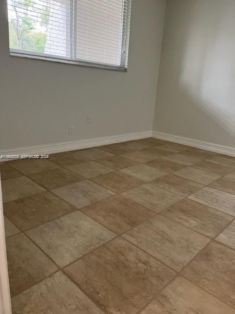 Foto del edificio - 9235 Lagoon Pl