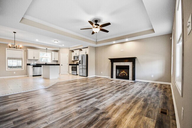 Foto del edificio - Pet Friendly Three Bedroom with Bonus!