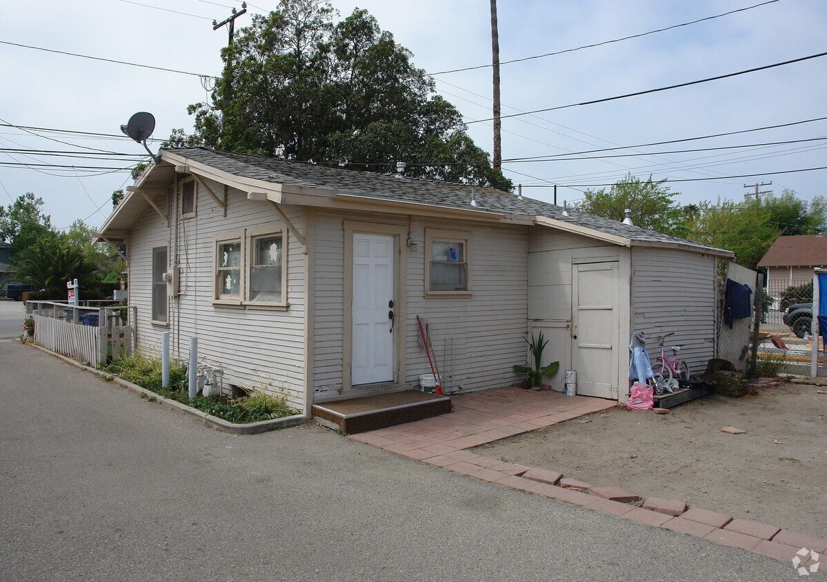 Building Photo - 81-89 W Ramona St