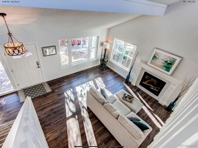 Foto del edificio - Beautiful Open & Remodeled 5 Bedroom Home ...
