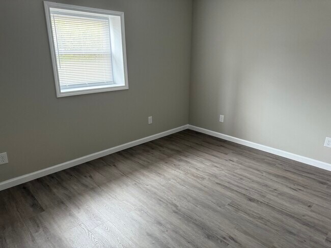 Foto del edificio - 1309 E Main St