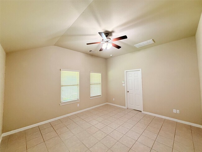 Foto del edificio - 8614 Brookdale Park Ln