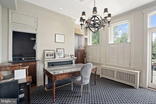 office / bed - 1412 35th St NW