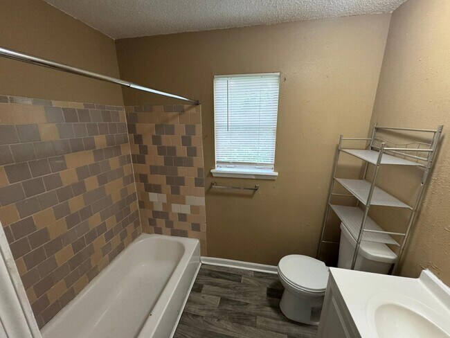 Foto del edificio - 3712 Case St