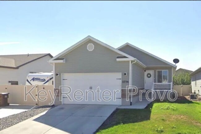 Building Photo - 1774 E Tumwater Ln