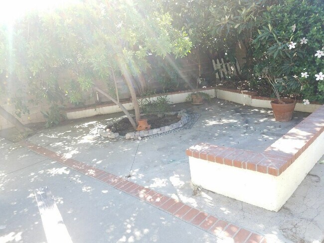 Foto del edificio - Adorable 3 Bed 2 Bath Home in Anaheim Hills