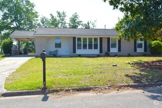 Building Photo - 1022 Oakdale Rd